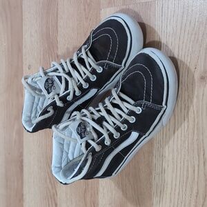 VANS black high tops THICK SOLE size 1.5 boys or girls